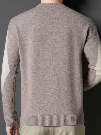 Мъжки пуловер от 100% вълна, кръгло деколте, свободен силует, диамантен мотив, есен 2025