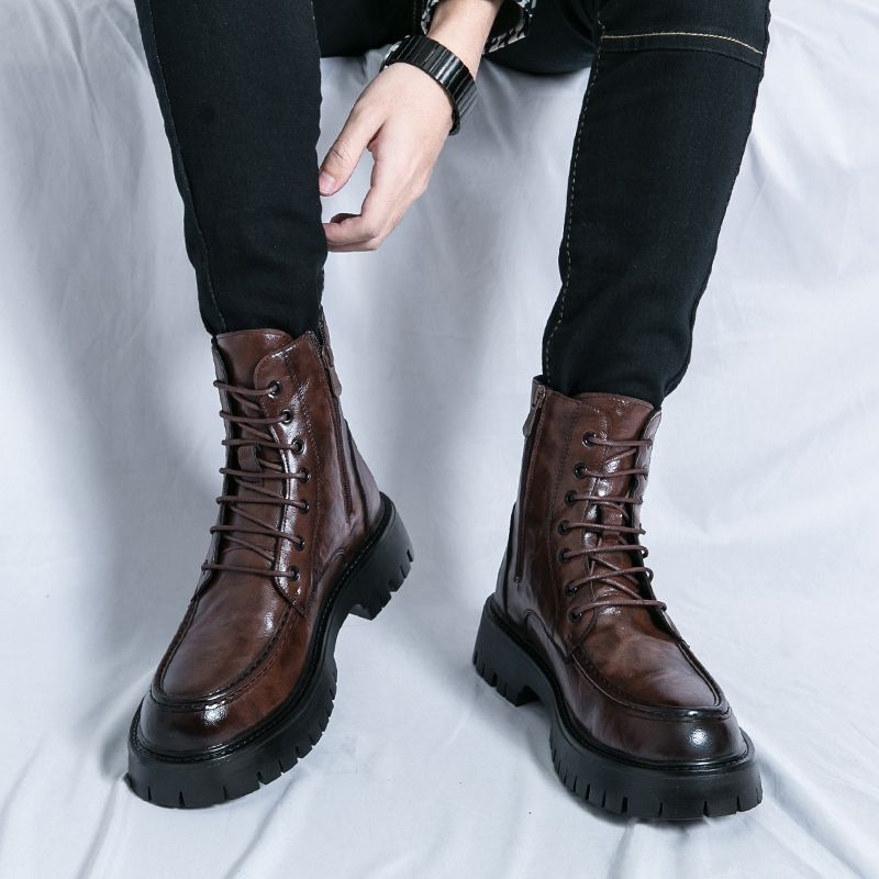 Férfiaknak készült valódi bőrből készült bakancs, magas szárú, brit stílus, vastag talp, magasság növelő, téli, középmagas szár