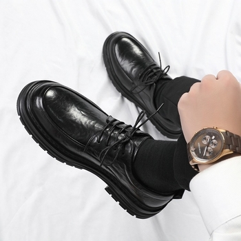 Αντρικά Δερμάτινα Derby Παπούτσια - Επάνω μέρος από Δέρμα Δεύτερου Επιπέδου, Καουτσούκ Σόλα, Κορδόνια, Στρογγυλή Μύτη, Εσωτερική Επένδυση από Γούνα Κουνελιού