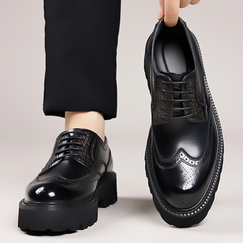 Ανδρικά Δερμάτινα Παπούτσια Brogue με Σκαλιστό Σχέδιο, Αιχμηρός Δάκτυλος, Σόλα EVA, Μπροστινό Δέσιμο με Κορδόνια, Μέσο Ύψος Τακουνιού 3-5 cm