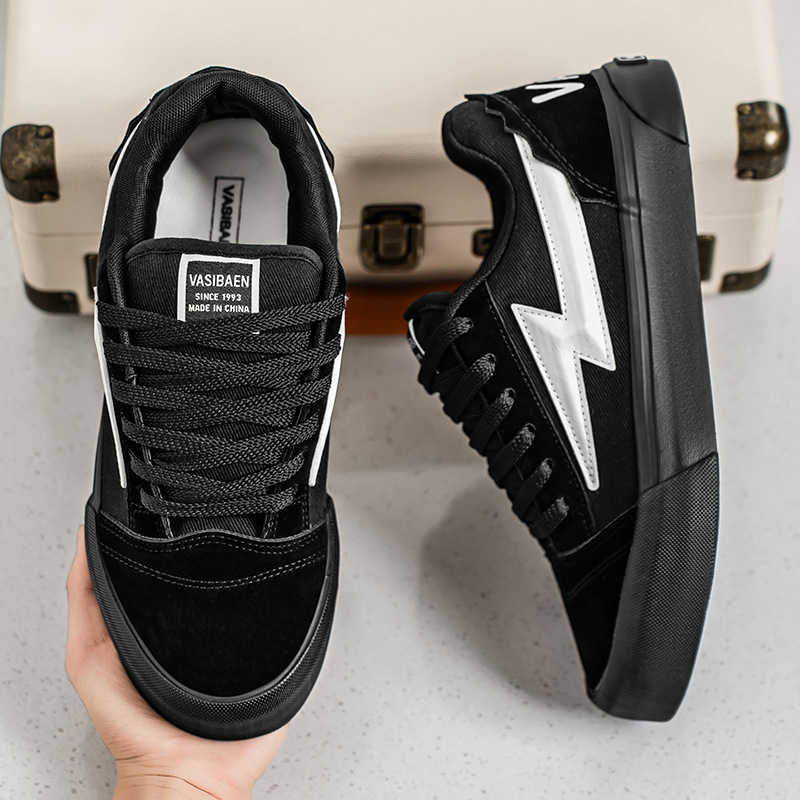 Ανδρικά Παπούτσια Skateboard – στρογγυλός нос, άνω μέρος από μικτά υλικά, καουτσούκ σόλα, κορδόνια, αυξημένη σόλα