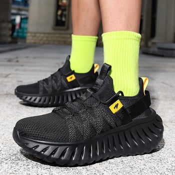 Férfi futócipők – Légáteresztő hálós felsőrész, ütéscsillapítás, fűzővel záródó, gumi talp