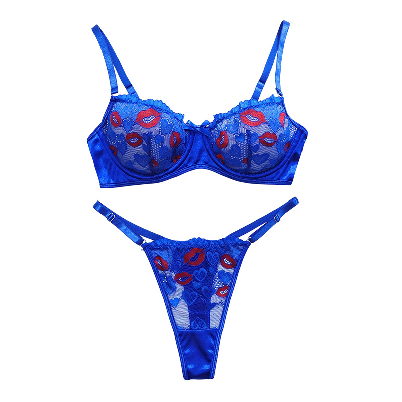 Krūštura komplekts: 3/4 kauss, Vidēji veidots kauss, Fiksētas dubultās siksnas, Aizmugurē viens rinda āķu un acu, Push-Up