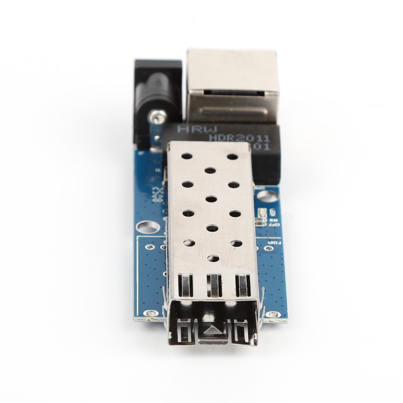 Гигабитен оптичен медиа конвертор с 1 RJ45 и 1 SFP, SC оптичен конектор, компактен дизайн