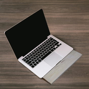 Ξύλινο στήριγμα καρπού για πληκτρολόγιο και επιφάνεια ποντικιού από μασιβ ξύλο – μικρή επιφάνεια, ιαπωνικός μινιμαλισμός, φωτιζόμενη επιφάνεια