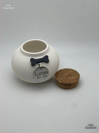 Κεραμική θήκη στάχτης κατοικίδιων (σκύλοι και γάτες) - θήκη μνήμης, σχέδιο σε στυλ ανέμου, δυνατότητα προσαρμογής