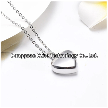 Κολιέ από ανοξείδωτο ατσάλι, σχέδιο καρδιάς, ηλεκτροπλατίωση, Αριθμός παραγωγής 94665, σειριακός αριθμός 84584