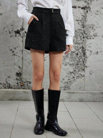 Къси панталони с висока талия от полиестер (95%+), дължина hot pants, грубо тъкана материя, сатенено лъскав завършек, европейско-американски стил