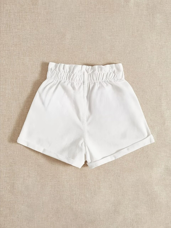 Džinsiniai šortai su paper bag talija, apsuktas kraštas, capri ilgis, Cupro pluošto audinys (50–70%).