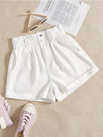 Džinsiniai šortai su paper bag talija, apsuktas kraštas, capri ilgis, Cupro pluošto audinys (50–70%).