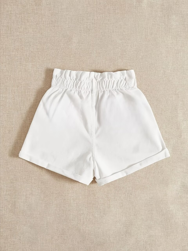 Džinsiniai šortai su paper bag talija, apsuktas kraštas, capri ilgis, Cupro pluošto audinys (50–70%).