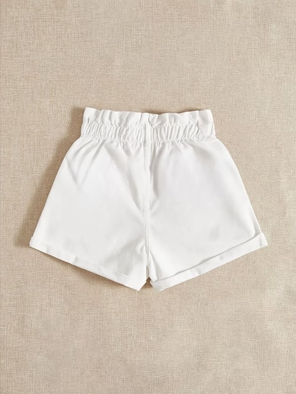 Džinsiniai šortai su paper bag talija, apsuktas kraštas, capri ilgis, Cupro pluošto audinys (50–70%).