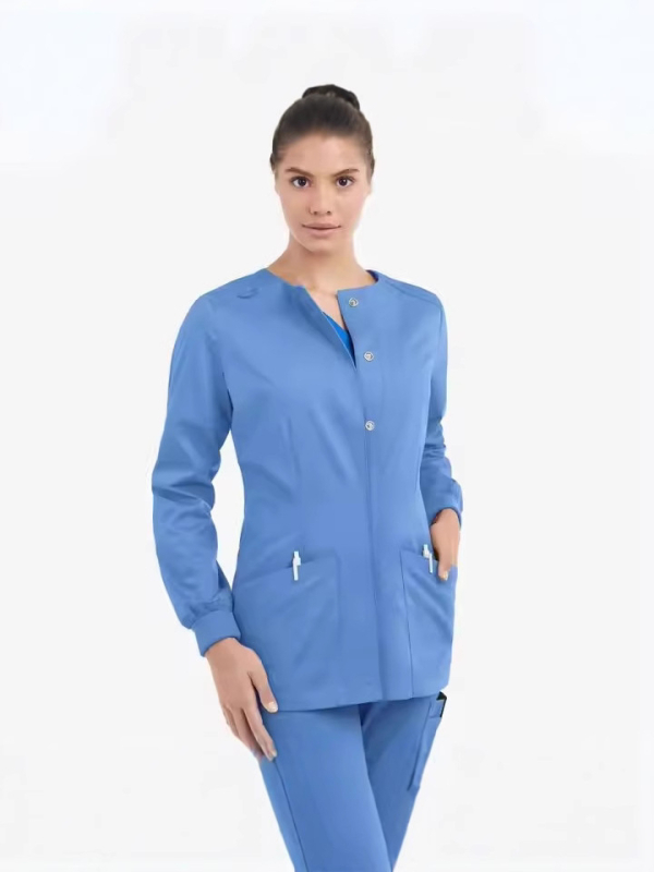 Dámsky uniformný top pre sestry – elastický, rýchloschnúci, proti postrekom, dlhé rukávy, nemocnica/klinika; 65% polyester, 35% bavlna (zmes chemických vlákien).
