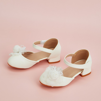 Κοριτσίστικα σανδάλια με διάτρητο σχέδιο σε στιλ πριγκίπισσας, με Velcro, επάνω μέρος από μικροΐνες δέρμα, σόλα από καουτσούκ, για ηλικίες 7–12 ετών