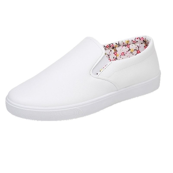 Sieviešu platē loaferi - zems augšējais daļas, apaļš purns, plastmasas zole, tekstila iekšējā odere, aizvēršana ar vienu kustību