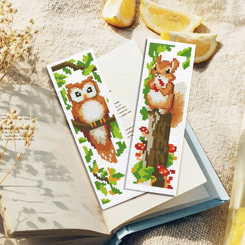 Krusta šūšanas komplekts: Karikatūru dzīvnieku kolekcija uz kokvilnas auduma 11CT, mūsdienīgs minimālisma stils