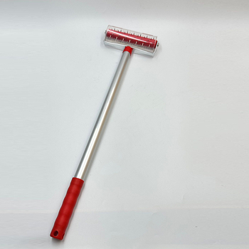 Εργαλείο απομάκρυνσης ταπετσαρίας με επεκτειόμενη λαβή από κράμα αλουμινίου και ρολό με ακίδες