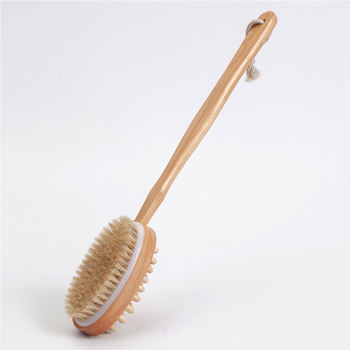 Διπλής όψεως βούρτσα μπάνιου με μακριά λαβή από συμπαγές ξύλο, ελαστικό αερομαξιλαράκι και τρίχες