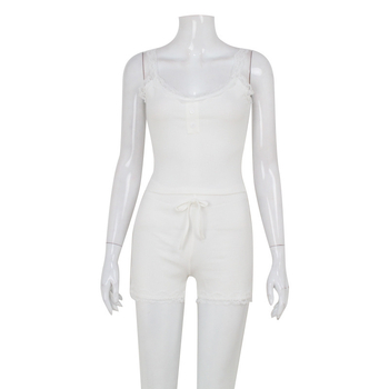 Τοπ με δαντελένιες λεπτομέρειες και τιράντες, με κορδόνι, σετ ψηλόμεσα σορτς, πολυεστέρας