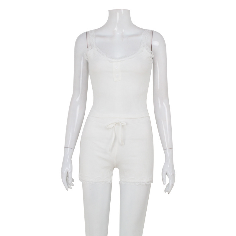 Τοπ με δαντελένιες λεπτομέρειες και τιράντες, με κορδόνι, σετ ψηλόμεσα σορτς, πολυεστέρας