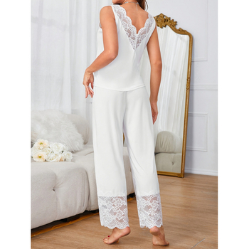 Νυχτερινά ρούχα: V-λαιμόκοψη με αντίθεση δαντέλα, Sea Island μετάξι, υπερ-λεπτό ύφασμα ≤40 g/m², ποιμενικό στυλ, κυκλοφόρησε πριν το 2014, άνοιξη