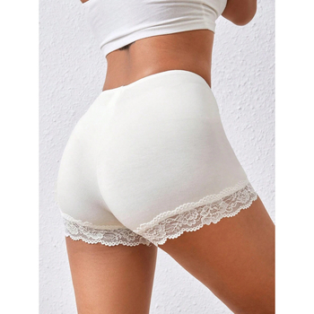 Σορτς με δαντελένιο τελείωμα, χαλαρή γραμμή, μήκος 9/10, βαμβάκι φυσικού χρώματος CVC, ελαφριά ελαστικότητα