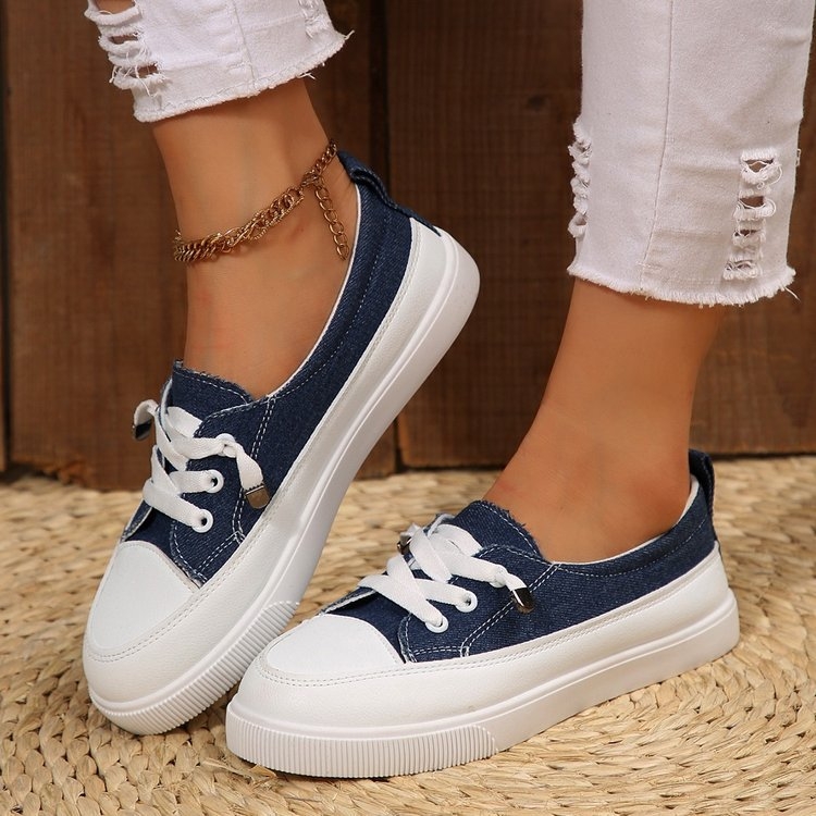 Vīriešu kanvaskurpes – zemā profila, gumijas zole, auklas, dzīvnieku raksts