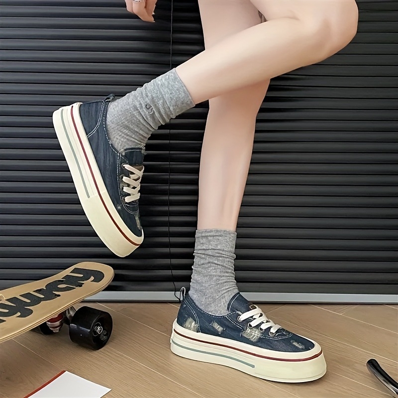 Sieviešu kanvas kurpes ikdienas valkāšanai, ar priekšējām šņorēm, zema augšdaļa, gumijas zole, augstuma palielināšanas funkcija