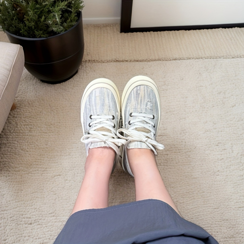 Sieviešu kanvas kurpes ikdienas valkāšanai, ar priekšējām šņorēm, zema augšdaļa, gumijas zole, augstuma palielināšanas funkcija