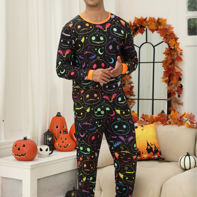 Σετ δύο τεμαχίων πιτζάμες από πολυεστέρα, ευρωπαϊκό και αμερικανικό στυλ, στρογγυλός λαιμός, περιεκτικότητα πολυεστέρα 90–95%, μεσαίο βάρος 181–200 g/m²