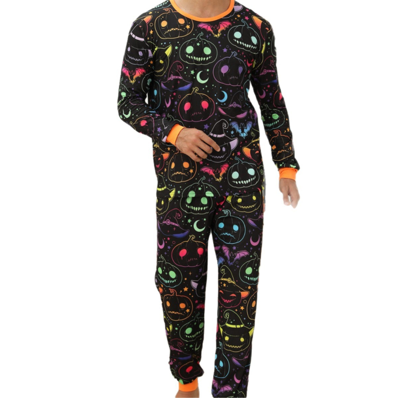 Σετ δύο τεμαχίων πιτζάμες από πολυεστέρα, ευρωπαϊκό και αμερικανικό στυλ, στρογγυλός λαιμός, περιεκτικότητα πολυεστέρα 90–95%, μεσαίο βάρος 181–200 g/m²