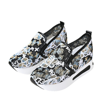 Γυναικείες πλατφόρμες, δάχτυλο σε σχήμα ψαριού, άνω μέρος από δίχτυ, δέρμα μικροϊνών, ύψος πλατφόρμας 6–8 cm