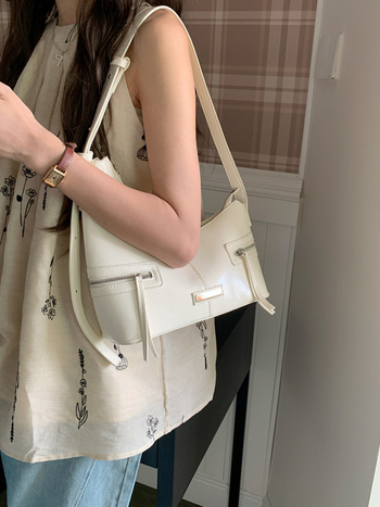 Femi τσάντα ώμου PU σε στυλ Cross-Border Trend, ορθογώνιο σχήμα, κλείσιμο με φερμουάρ, πολυεστερική επένδυση, εσωτερική θήκη με φερμουάρ και θήκη για κινητό