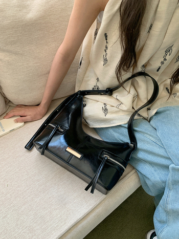 Femi τσάντα ώμου PU σε στυλ Cross-Border Trend, ορθογώνιο σχήμα, κλείσιμο με φερμουάρ, πολυεστερική επένδυση, εσωτερική θήκη με φερμουάρ και θήκη για κινητό