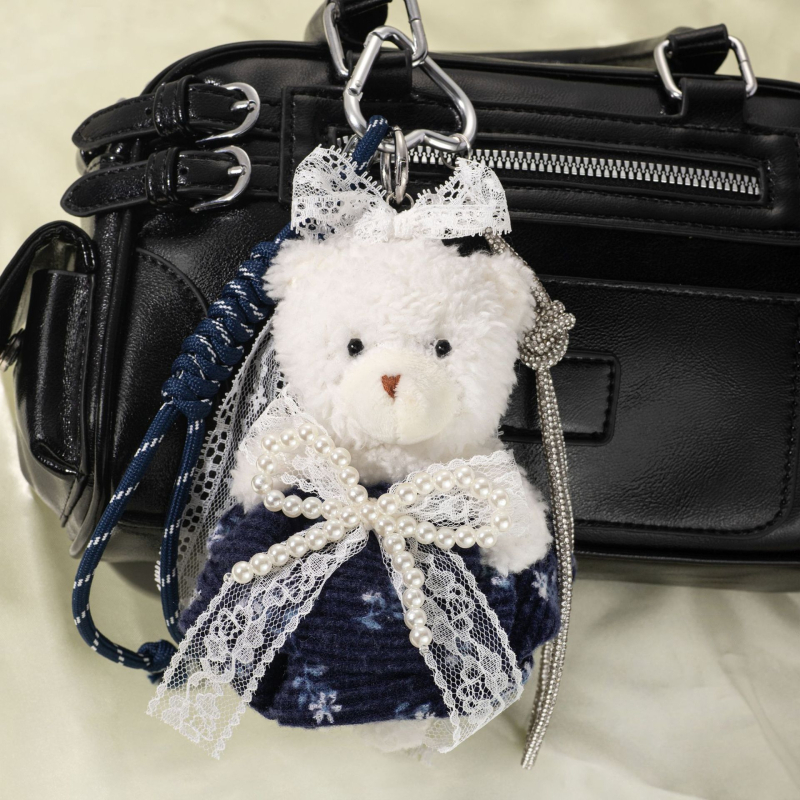 Плюшена мечешка ключодържател-висулка, принцески стил, панделка с имитационни перли