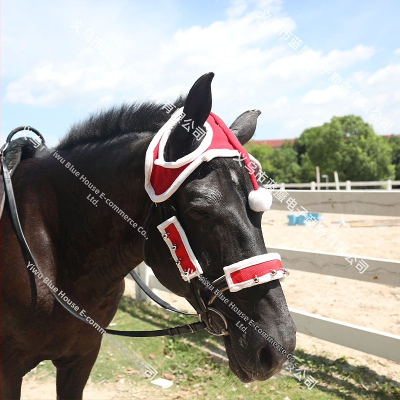 Конски коледен комплект: Шапка Дядо Коледа с вълнен кант и покривало за глава - (Код продукта: X6; Обект: Кон; Произход: Zhejiang; Експорт по кръстосана граница: Да; Внос: Не)