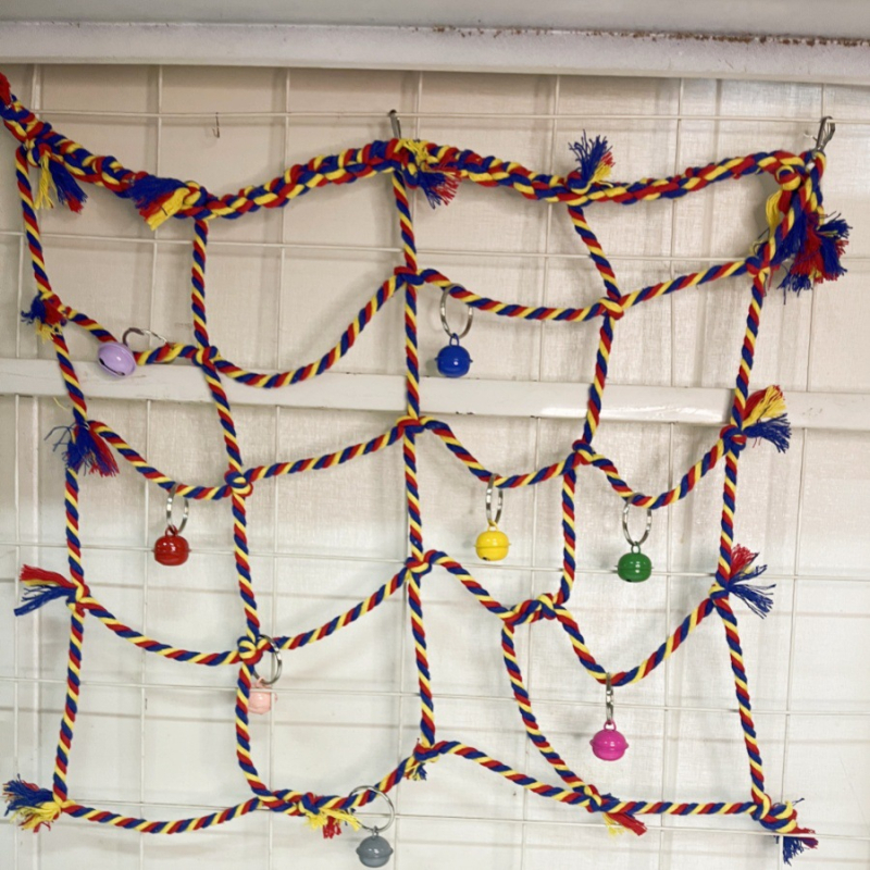 Παιχνίδι για πουλιά με υφαντό αναρριχητικό δίχτυ-χαμάκ (Κωδικός: 025; Δεν έχει εισαχθεί; Είδος: πουλί)