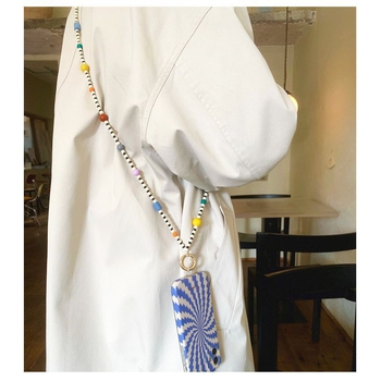 Λουράκι κινητού με χάντρες, Weekend Series, crossbody εξωτερικού χώρου, μενταγιόν από 18K χρυσό, υλικό πλαστικό, Άνοιξη 2025, στυλ Φρέσκια και Γλυκιά