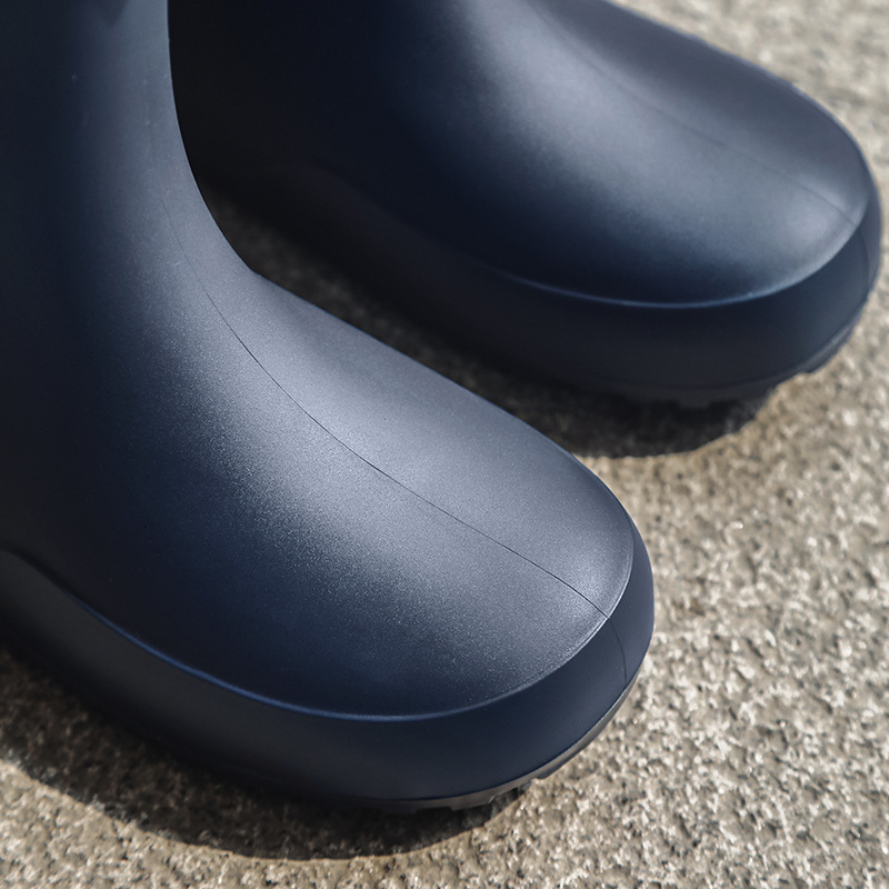 Vyriski lietaus batai vidutinio ilgio, anti-slip, PVC viršus, PU vidinis pamušalas, užsegimas su mansete