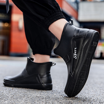 Vyriski lietaus batai su žemu vamzdiu, PVC viršus, plastikinė padanga, apvali pirštas