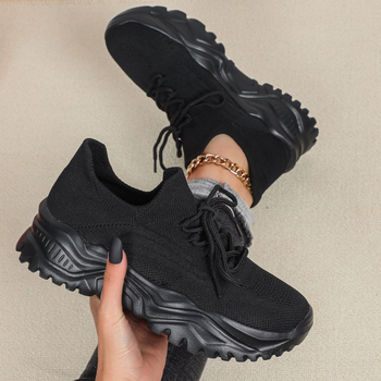 Αναπνεύσιμα παπούτσια με υφασμάτινο επάνω μέρος, σφήνα 3–5 cm, σόλα EVA, εύκολος slip-on σχεδιασμός