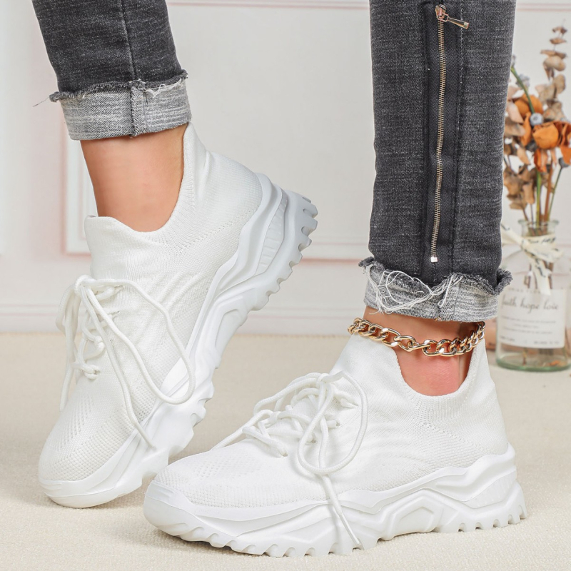 Αναπνεύσιμα παπούτσια με υφασμάτινο επάνω μέρος, σφήνα 3–5 cm, σόλα EVA, εύκολος slip-on σχεδιασμός