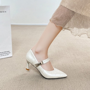 Ženske Mary Jane cipele s oštrim vrhom, visina potpetice 6–8 cm, gornji materijal Super fiber, potplat od gume