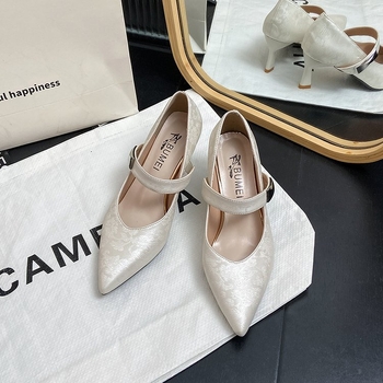 Γυναικείες γόβες Mary Jane με μυτερό δάχτυλο, ύψος φτέρνας 6–8 εκ., επάνω μέρος από Super fiber, σόλα από καουτσούκ