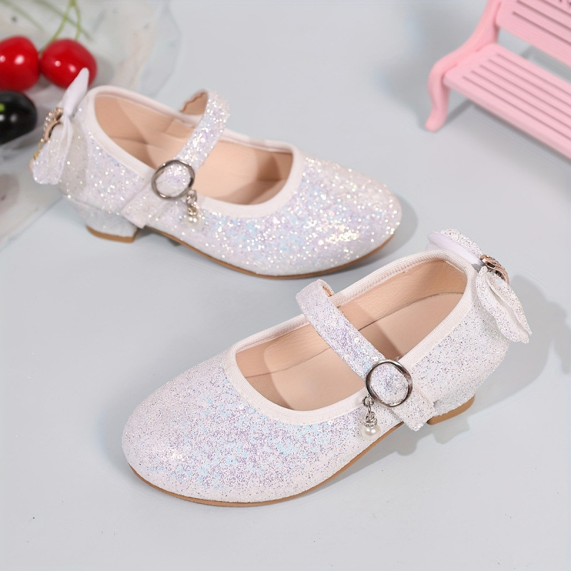 Gyermekek iskolai cipője, osztott lábujj, felső TPU, talp TPU, sarokmagasság >8 cm, himbáló talp