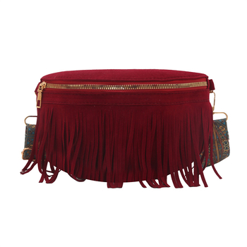 Τσαντάκι ώμου με φούντες, σε street-trend στυλ, ημικυκλικό σχήμα, φερμουάρ, επένδυση πολυεστέρα, μονή λουρί