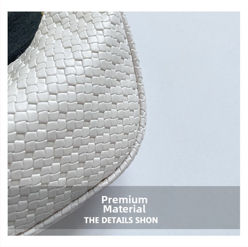 Τσάντα crossbody με αλυσό-χειρολαβή από PU, σε οβάλ σχήμα, κλείσιμο με φερμουάρ, επένδυση από συνθετικό δέρμα