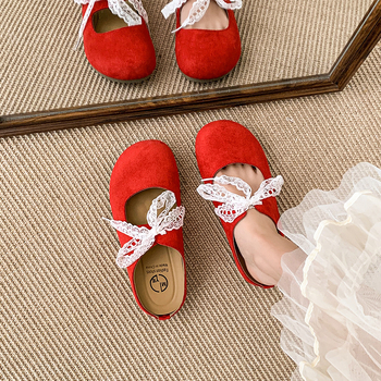 Γυναικείες παντόφλες με δαντελένιο φιόγκο και κλειστό μπροστινό μέρος – Κορεατικό στυλ; Πλέγμα επάνω μέρος; Επένδυση από συνθετικό δέρμα; Σόλα από καουτσούκ; Επίπεδη φτέρνα