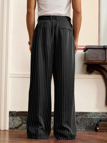 Ανδρικά παντελόνια με ρίγες, ίσια γραμμή, μπροστινές και πίσω τσέπες, χαλαρή εφαρμογή, πολυεστέρας