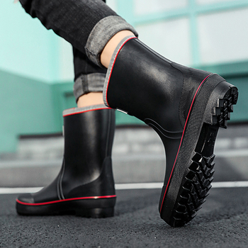 Αντρικές γαλότσες βροχής: αδιάβροτες, ανθεκτικές στη φθορά και αντιολισθητικές; PVC επάνω μέρος, σόλα από καουτσούκ, μεσαίο ύψος, κατάλληλες για τέσσερις εποχές